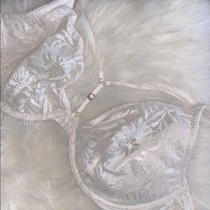 NWOT Very Sexy unlined plunge bra!